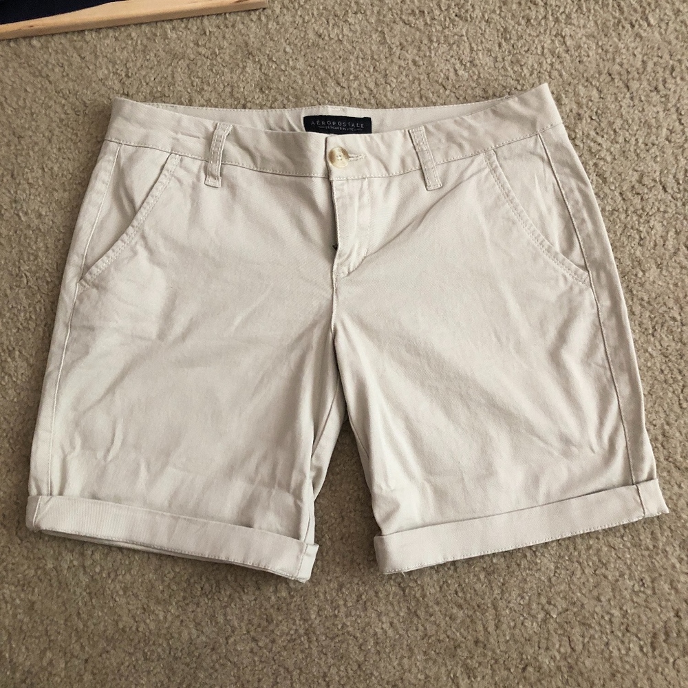 Aeropostale Khaki Bermuda Shorts Size 6